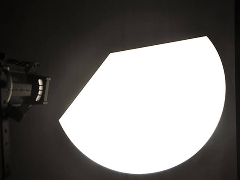 Punto de luz de perfil LED de 200 W ajustable con temperatura de color